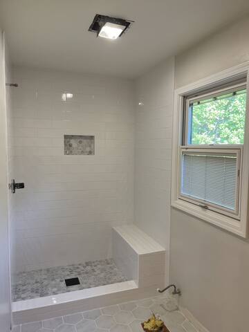 Bathroom remodel photo 8