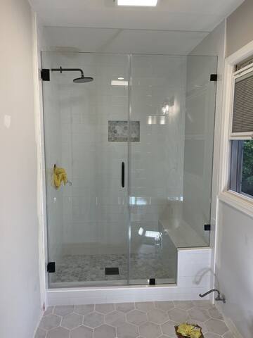 Bathroom remodel photo 10