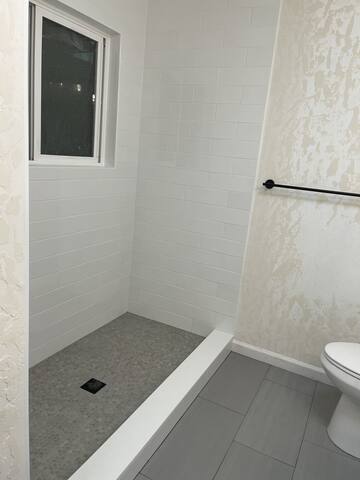 Bathroom remodel photo 16