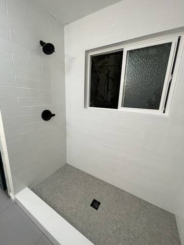 Bathroom remodel photo 17